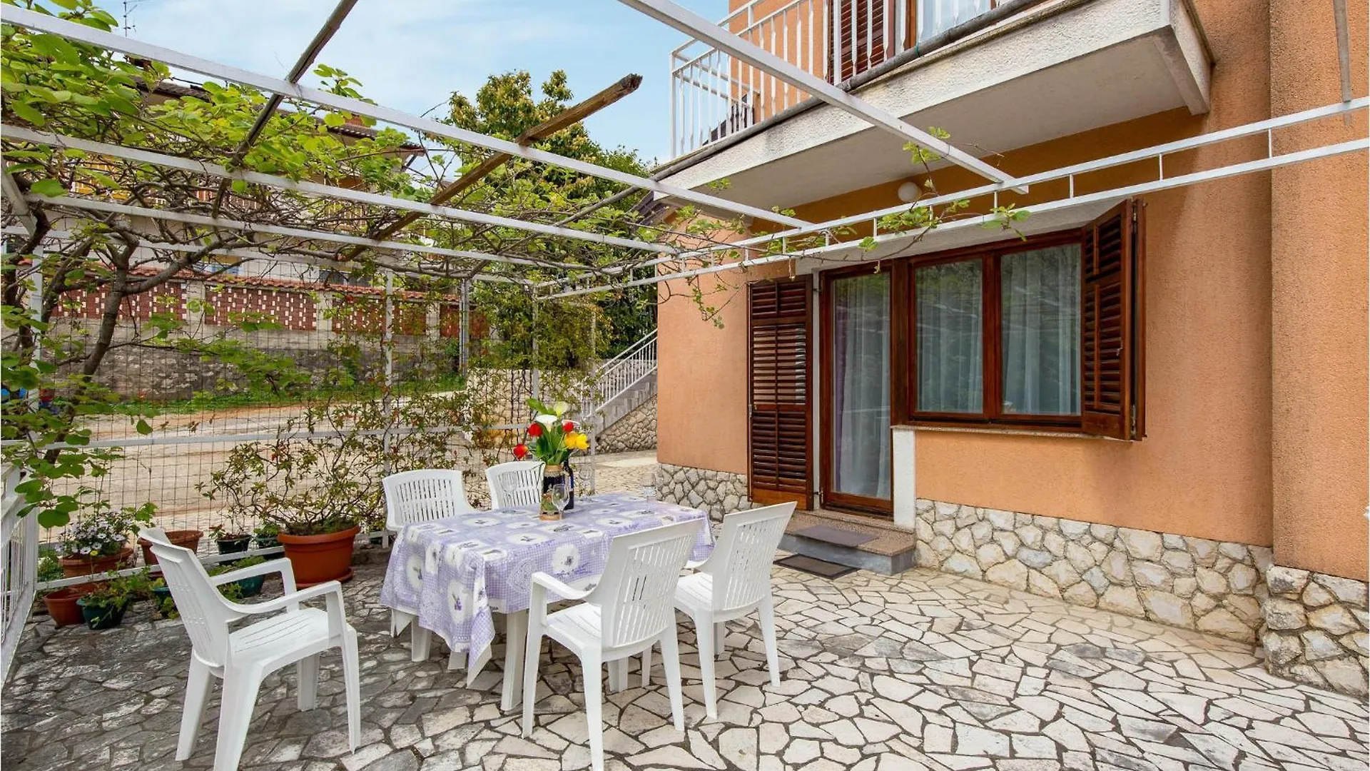 2 Bedroom Amazing Apartment In Lovran