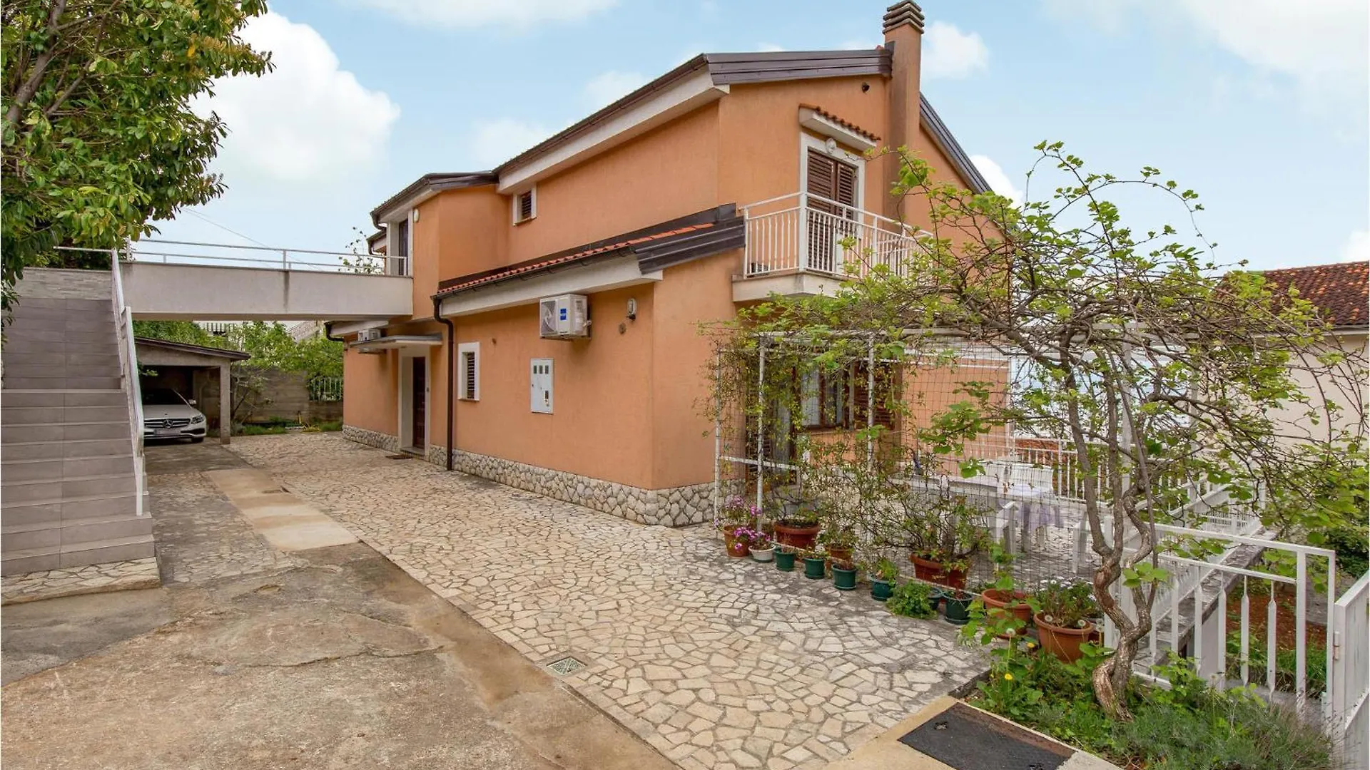 2 Bedroom Amazing Apartment In Lovran Croatia